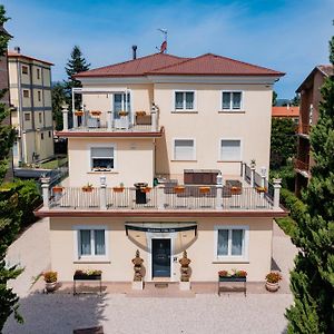 Residence Villa Tota